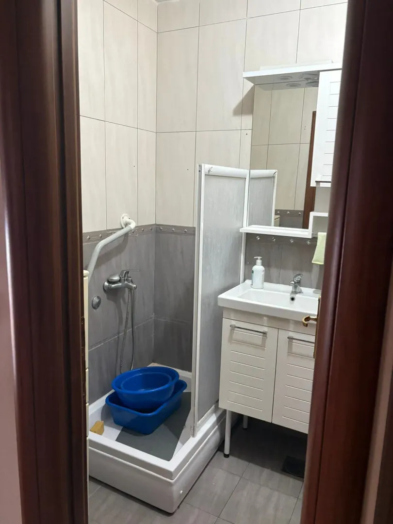 Izdavanje, jednosoban stan, 35m², Blok 9, Podgorica