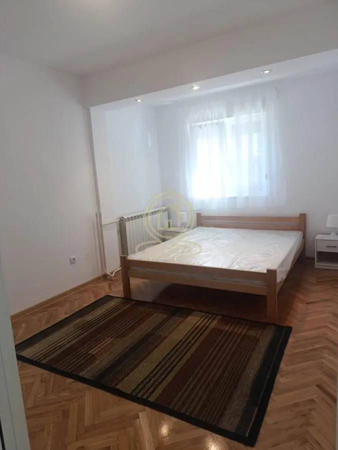 Rent, three bedroom apartment, 78m², Severni Bulevar, Zvezdara Sve Podlokacije