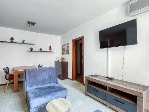 Izdavanje, jednosoban stan, 40m², Budva, Crna Gora - image 2