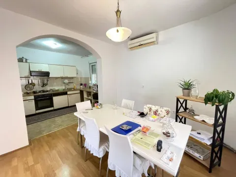 Prodaja, kuća, 143m², Bar, Crna Gora - image 14