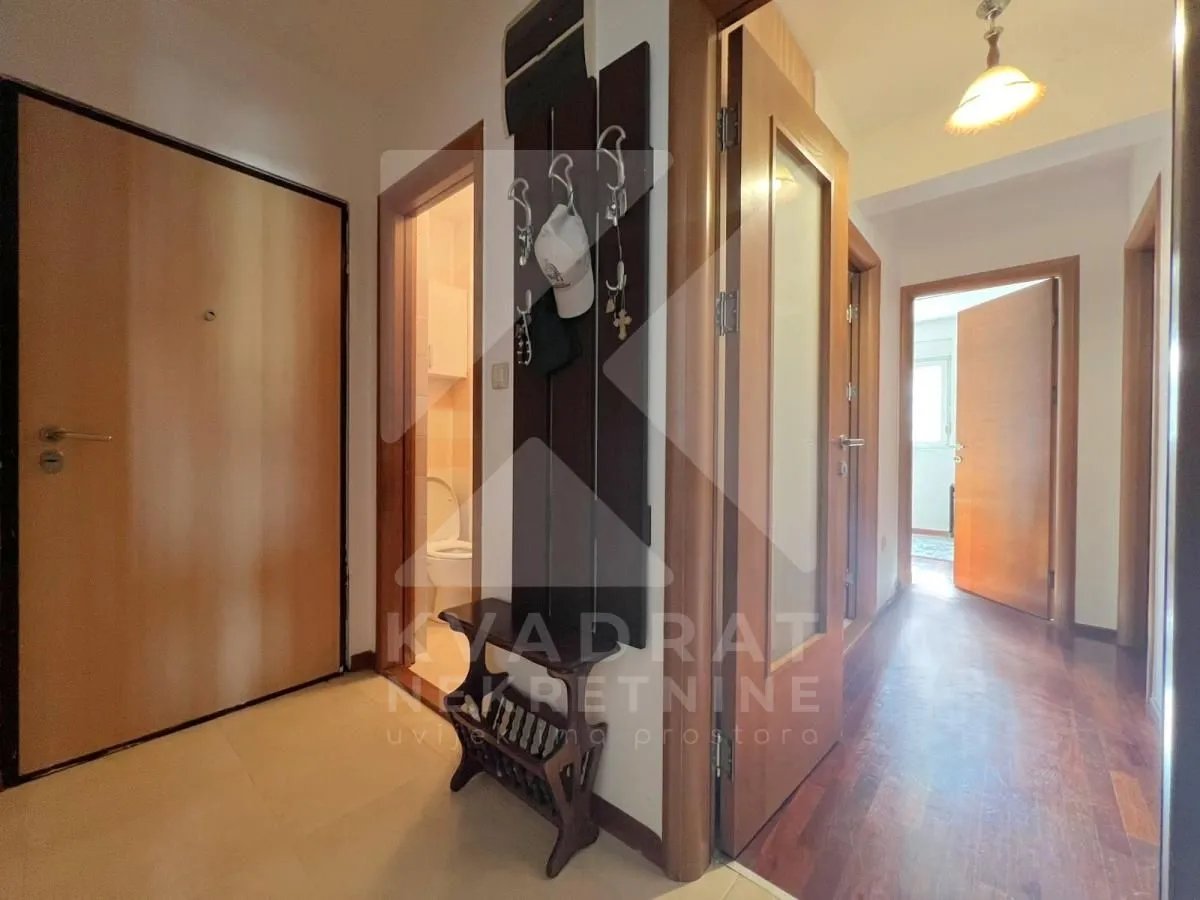 Rent, three bedroom apartment, 80m², Stari Aerodrom, Podgorica