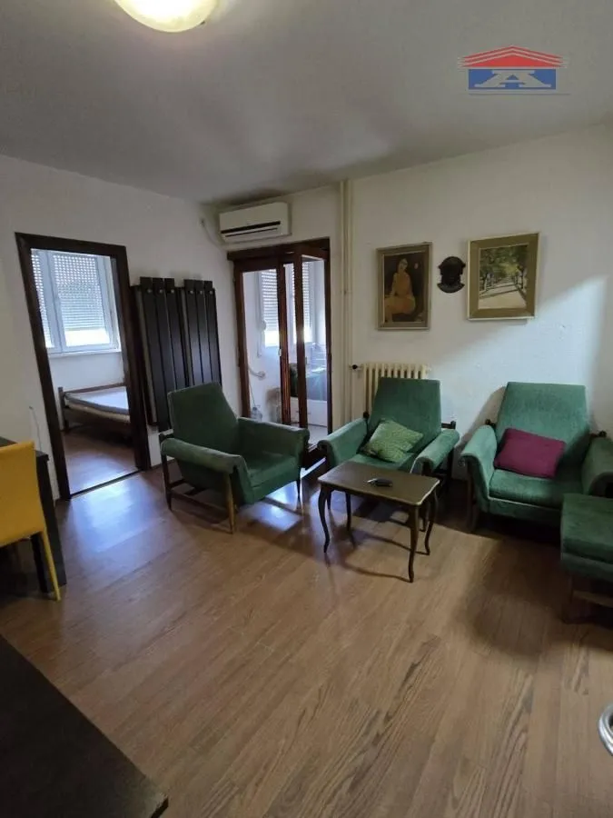 Izdavanje, dvosoban stan, 43m², Bulevar Oslobodjenja, Novi Sad Sve Podlokacije