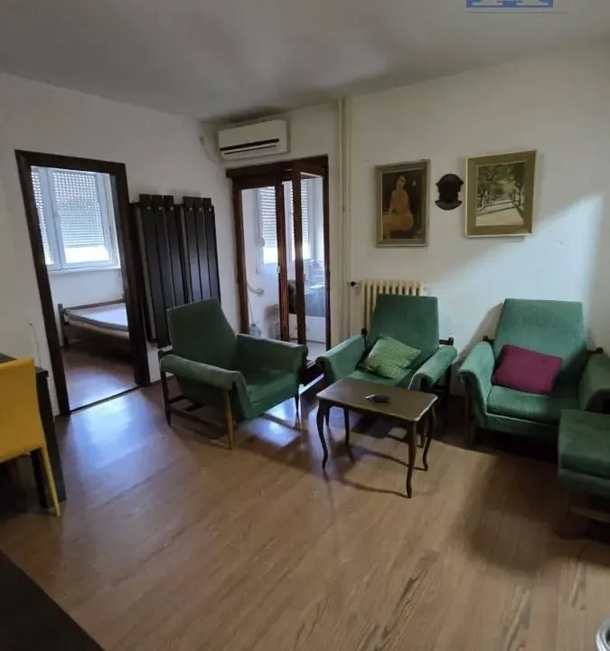 Izdavanje, dvosoban stan, 43m², Bulevar Oslobodjenja, Novi Sad Sve Podlokacije