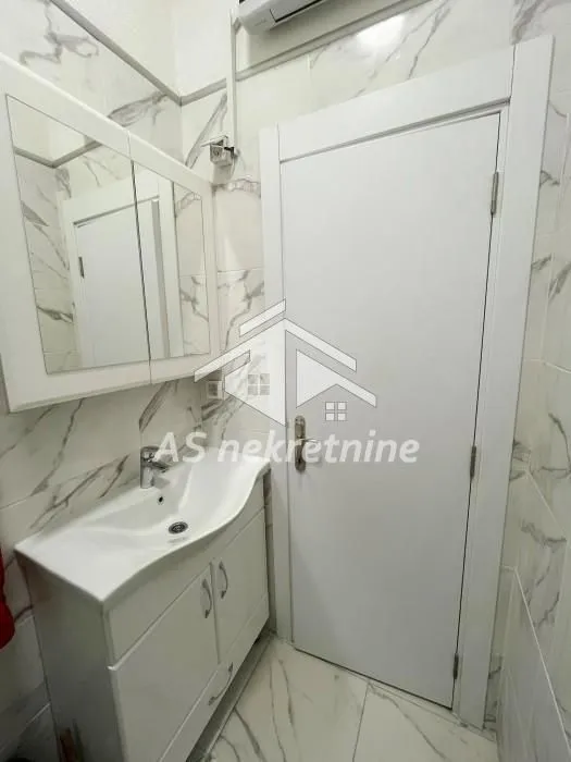 Rent, one bedroom apartment, 45m², Savski Venac, Beograd