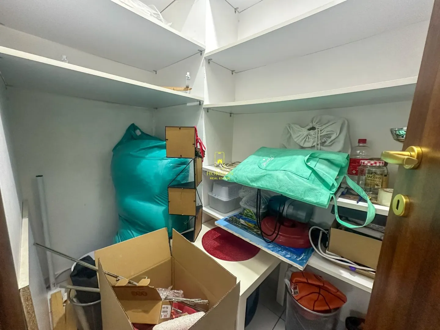 Prodaja, dvosoban stan, 72m², Vezirov Most, Podgorica
