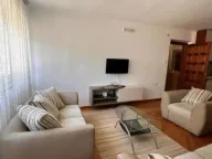 Izdavanje, jednosoban stan, 52m², Centar, Podgorica - image 4