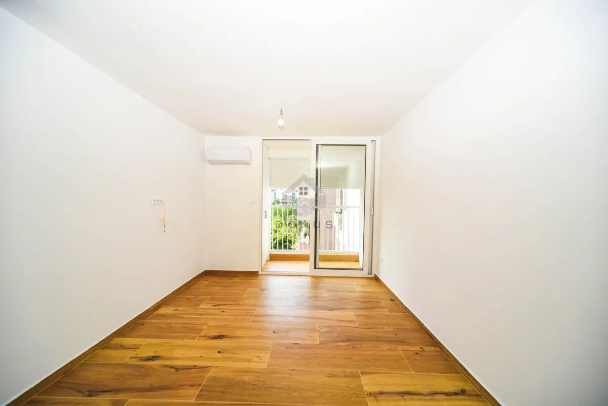 Sale, one bedroom apartment, 37m², Blok 5, Podgorica