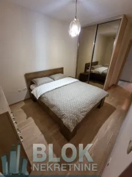 Izdavanje, dvosoban stan, 75m², City Kvart, Podgorica - image 7