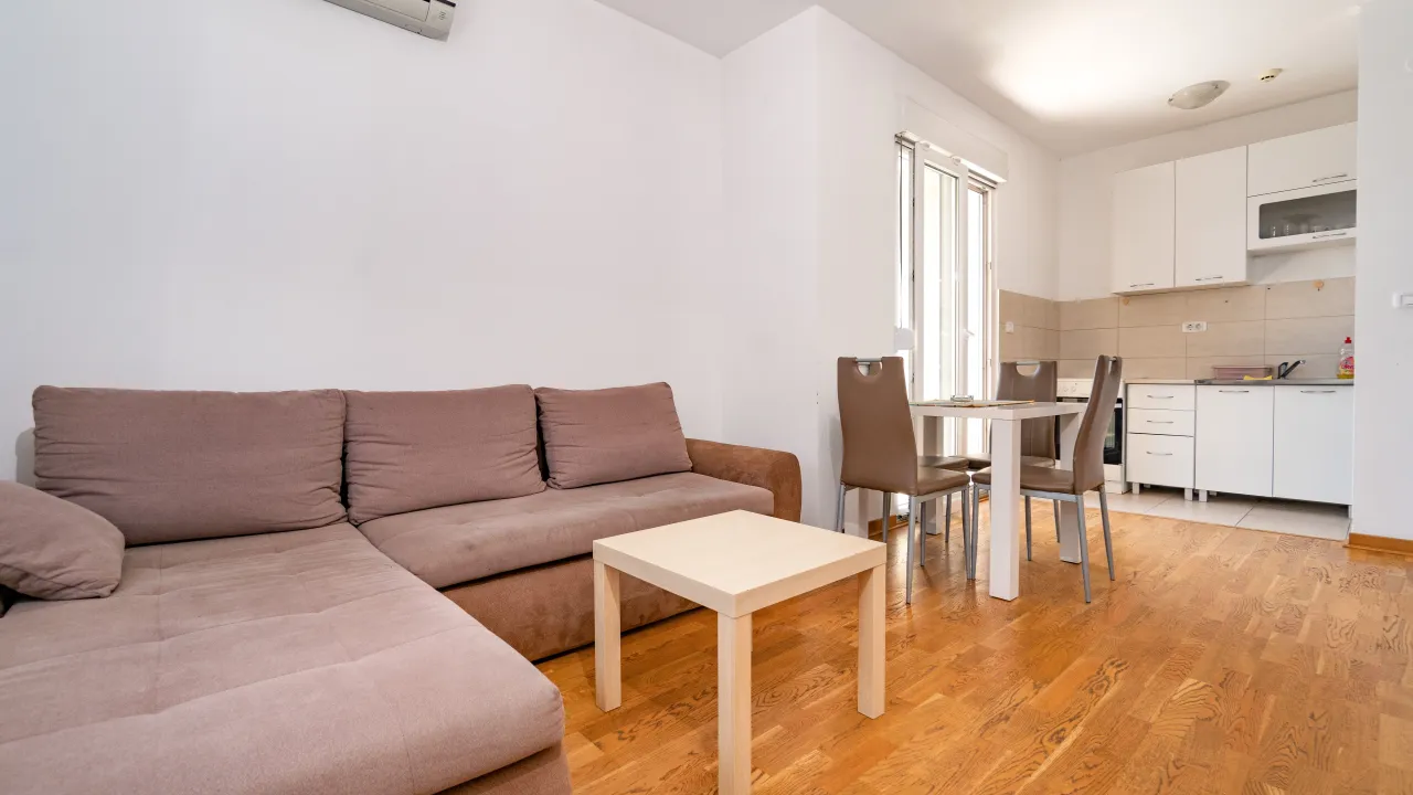 Izdavanje, jednosoban stan, 45m², City Kvart, Podgorica