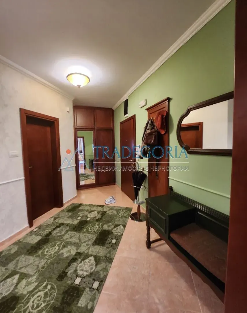 Prodaja, dvosoban stan, 104m², Bar, Crna Gora