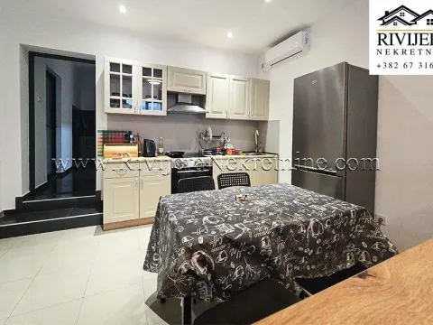 Sale, house, 240m², Radovići, Tivat - image 7