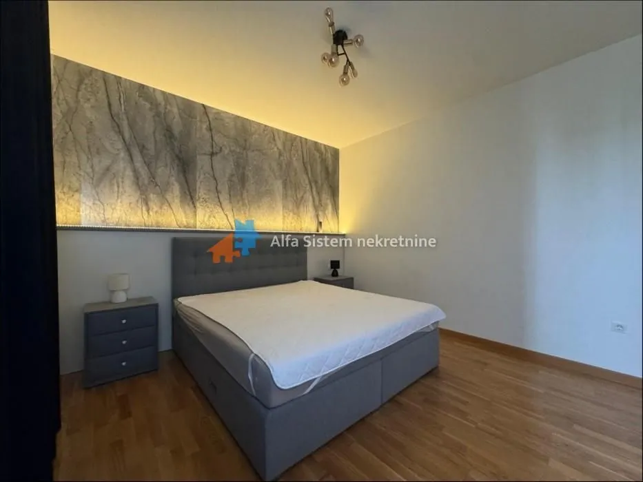 Rent, two bedroom apartment, 56m², Savski Venac, Beograd