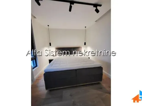 Izdavanje, trosoban stan, 90m², Uciteljsko Naselje, Zvezdara Sve Podlokacije - image 14