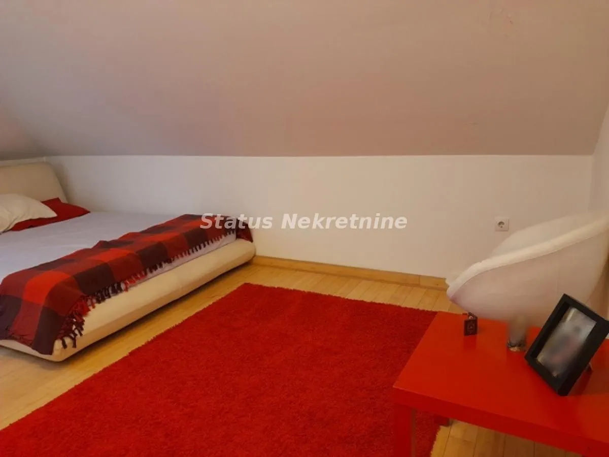 Prodaja, kuća, 440m², Temerin, Novi Sad