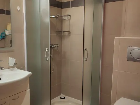 Sale, one bedroom apartment, 66m², Petrovac, Budva - image 3