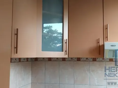 Sale, two bedroom apartment, 68m², Kajsijar, Jagodina - image 2