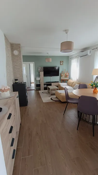 Sale, three bedroom apartment, 106m², Igalo, Herceg Novi