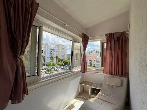 Izdavanje, dvosoban stan, 70m², Bar, Crna Gora - image 4