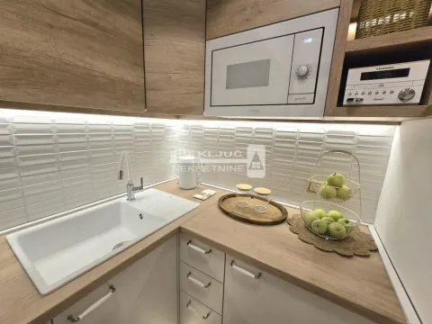 Prodaja, jednosoban stan, 32m², Vračar Centar, Vračar Sve Podlokacije - image 7