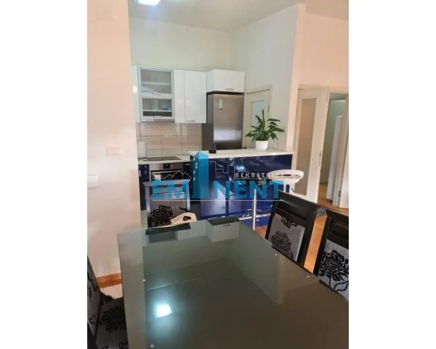 Izdavanje, trosoban stan, 91m², Voždovac Sve Podlokacije, Beograd
