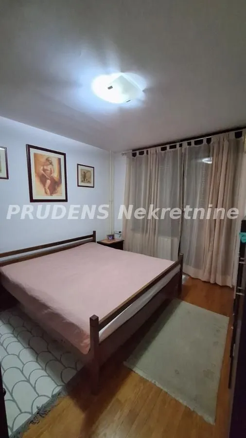 Prodaja, četvorosoban stan, 109m², Crveni Krst, Beograd