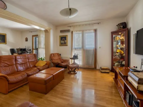 Prodaja, kuća, 564m², Herceg Novi, Crna Gora - image 5