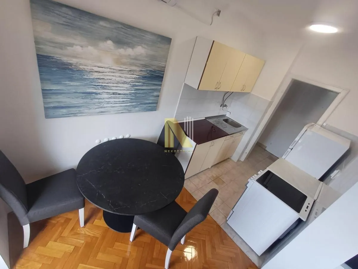 Izdavanje, jednosoban stan, 43m², Grbavica, Novi Sad Sve Podlokacije
