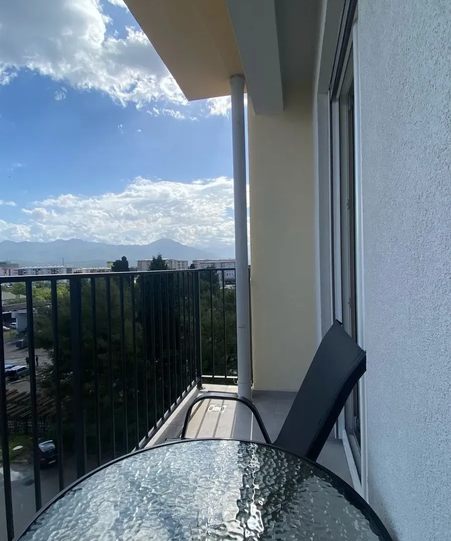 Rent, one bedroom apartment, 40m², Pobrežje, Podgorica