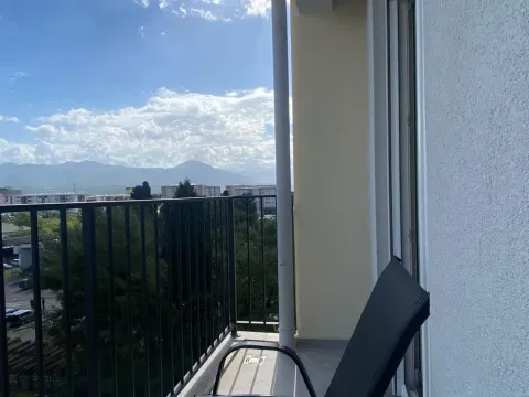 Izdavanje, jednosoban stan, 40m², Pobrežje, Podgorica - image 16