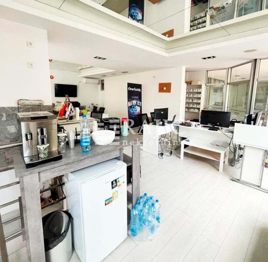 Rent, office space, 100m², Kalenić Pijaca, Vračar Sve Podlokacije