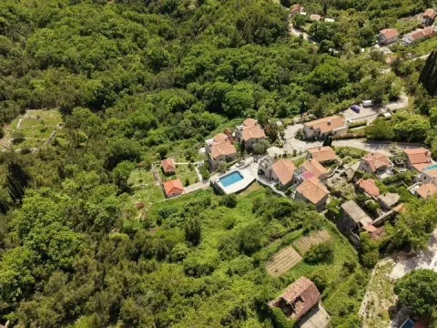 Prodaja, plac, 661m², Herceg Novi, Crna Gora - image 4