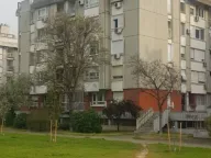Izdavanje, trosoban stan, 75m², Novi Beograd Blok 30, Novi Beograd Sve Podlokacije - image 1