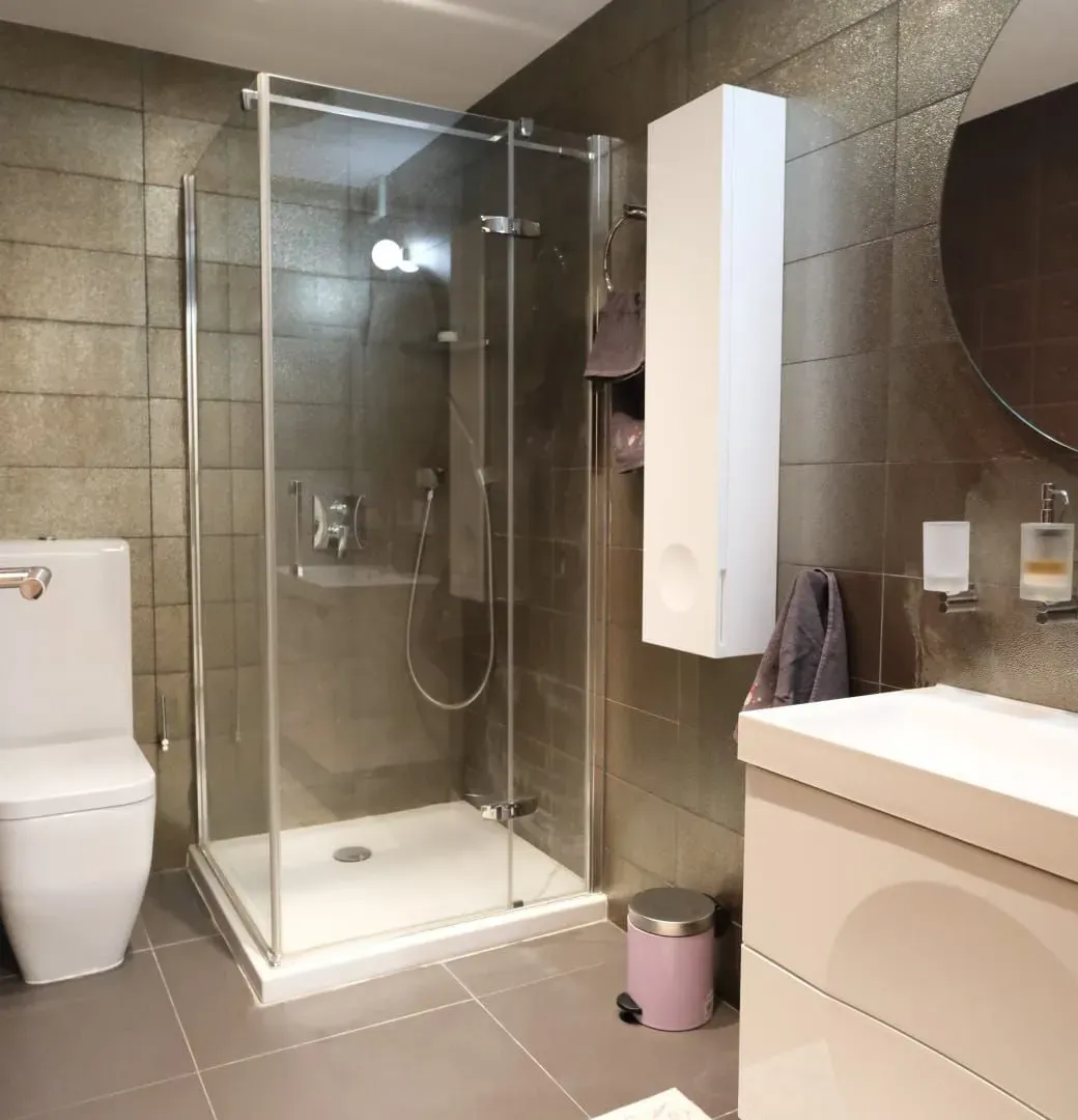Izdavanje, četvorosoban stan, 178m², Kruševac, Podgorica