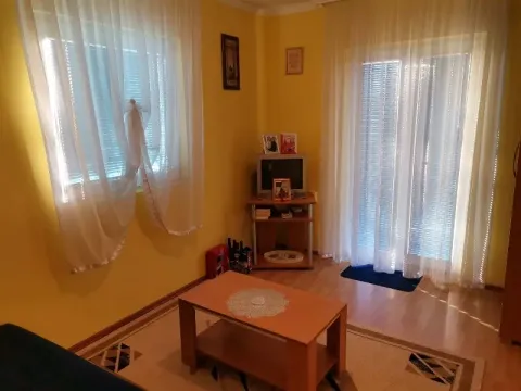 Prodaja, kuća, 270m², Voždovac Sve Podlokacije, Beograd - image 8