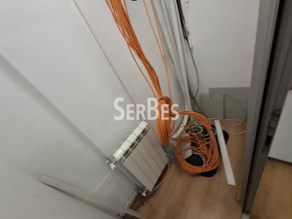 Rent, office space, 200m², Adamovićevo Naselje, Novi Sad Sve Podlokacije