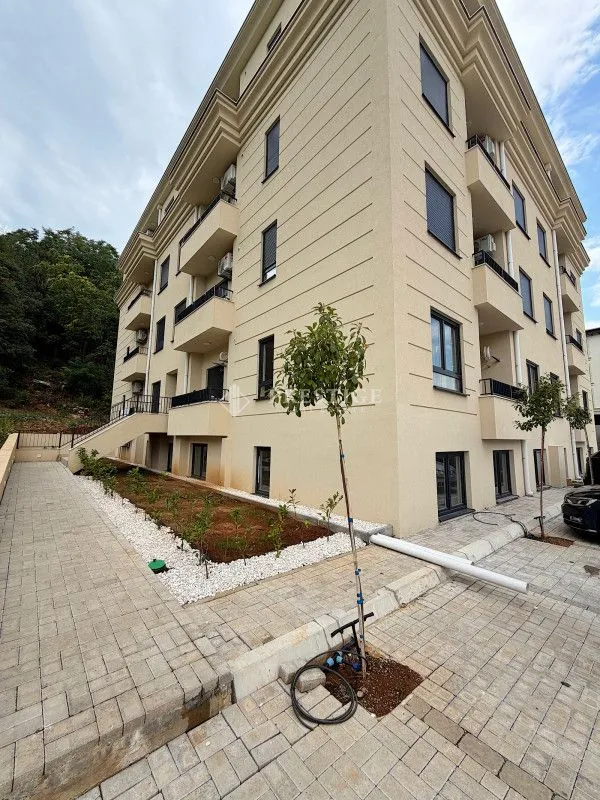 Prodaja, dvosoban stan, 70m², Zabjelo, Podgorica