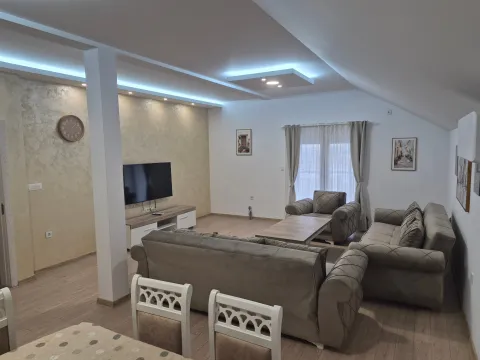 Rent, house, 120m², Momišići, Podgorica - image 3