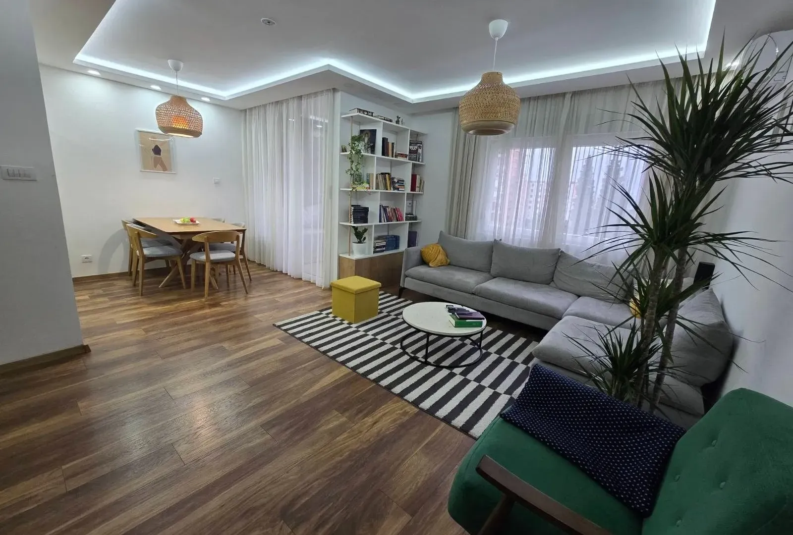 Prodaja, trosoban stan, 89m², Centar, Podgorica
