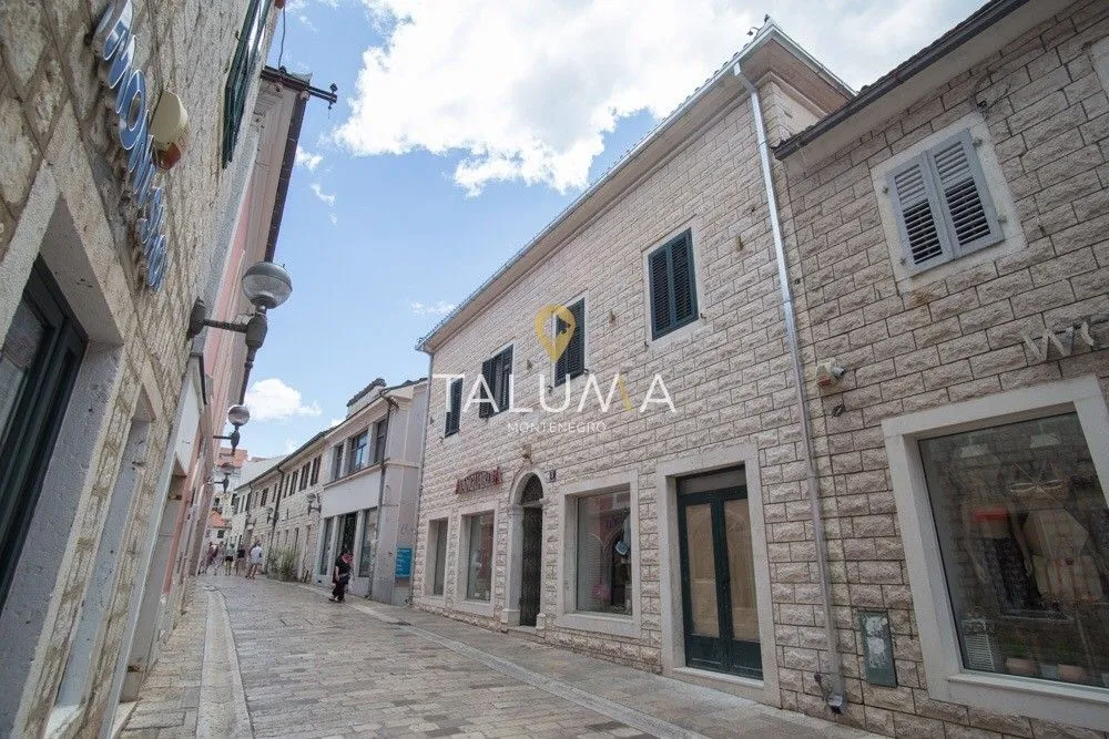 Sale, office space, 102m², Centar, Herceg Novi