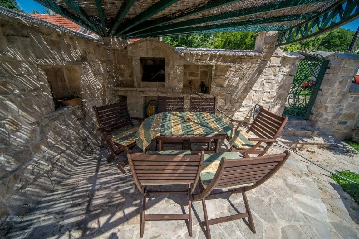Prodaja, kuća, 169m², Cetinje, Crna Gora