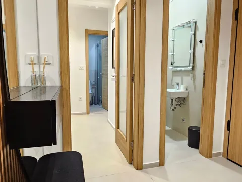 Rent, two bedroom apartment, 70m², New City, Podgorica - image 6