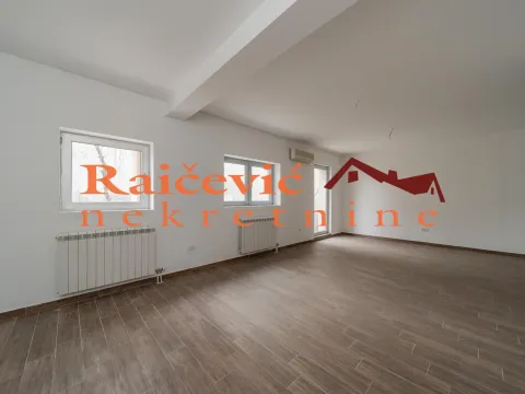 Prodaja, poslovni prostor, 59m², Kalenić Pijaca, Vračar Sve Podlokacije - image 7