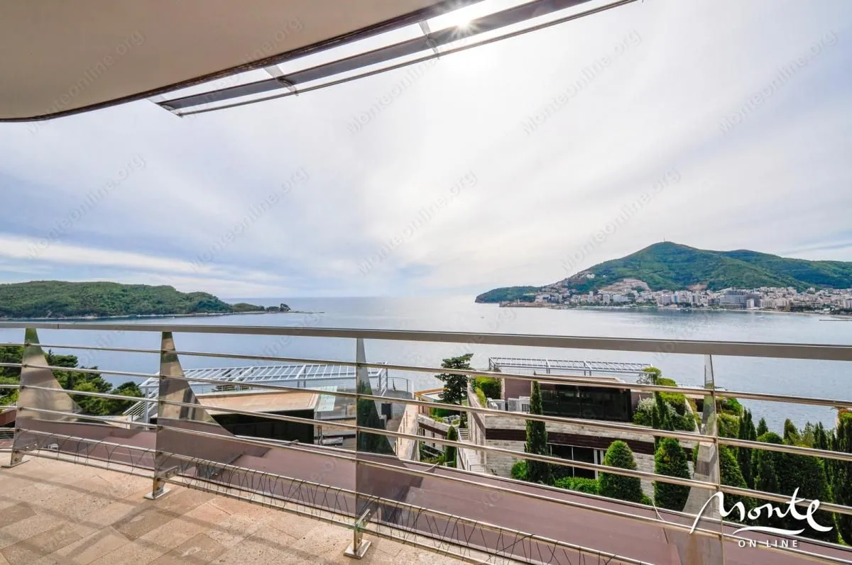 Sale, two bedroom apartment, 179m², Budva, Crna Gora