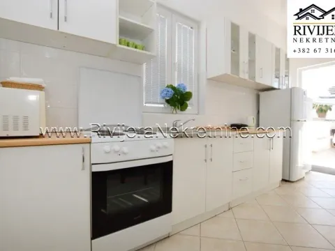 Prodaja, kuća, 378m², Savina, Herceg Novi - image 9