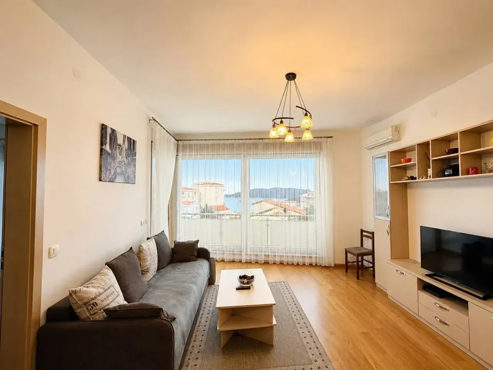 Sale, two bedroom apartment, 52m², Bečići, Budva
