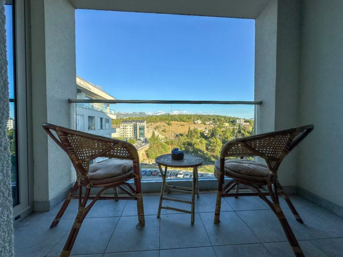 Izdavanje, jednosoban stan, 48m², Vezirov Most, Podgorica