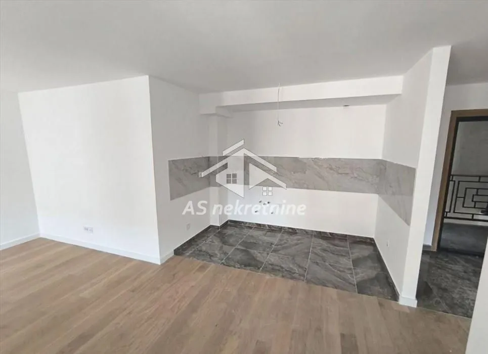Sale, apartment, 58m², Zemun Cara Dušana, Zemun Sve Podlokacije
