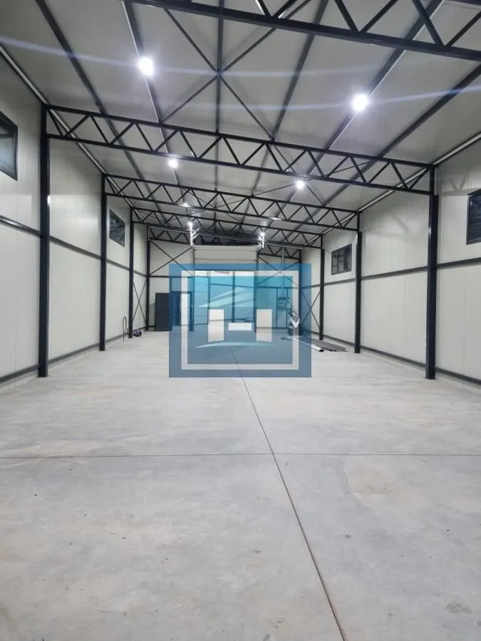 Rent, office space, 430m², Gloždak, Paraćin