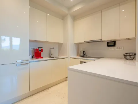 Prodaja, jednosoban stan, 64m², Porto Montenegro, Tivat - image 2