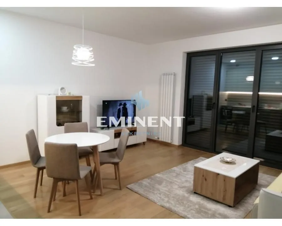 Izdavanje, jednosoban stan, 37m², Gundulićev Venac, Beograd